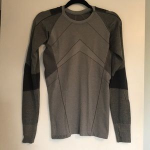 Oiselle seamless running top- size small